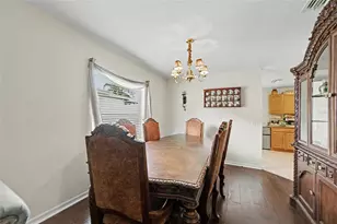 15110 Heronglen Dr, Lithia, FL 33547 - Photo 13