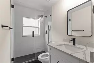 10217 Timberland Point Dr, Tampa, FL 33647 - Photo 25
