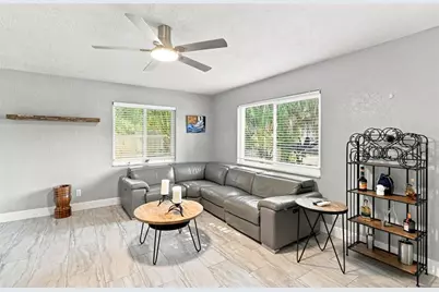 8028 25th Avenue N, Saint Petersburg, FL 33710 - Photo 5