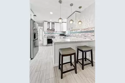 28 Wall Terrace, Redington Shores, FL 33708 - Photo 11