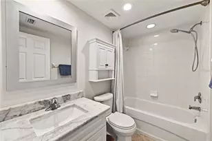 1200 Country Club Dr, Largo, FL 33771 - Photo 17