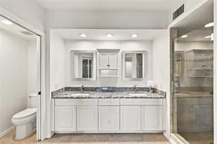 1200 Country Club Dr, Largo, FL 33771 - Photo 27