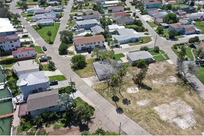 330 133rd Avenue E, Madeira Beach, FL 33708 - Photo 17