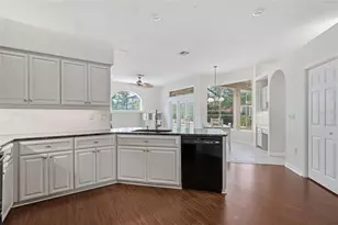 5326 Legend Hills Ln, Spring Hill, FL 34609 - Photo 19