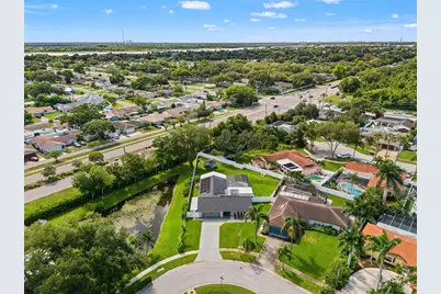 11312 Robert Dr., Seminole, FL 33778 - Photo 61