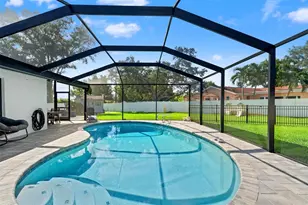 11312 Robert Dr, Seminole, FL 33778 - Photo 43