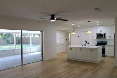 13808 Cherry Brook Lane, Tampa, FL 33618 - Photo 5