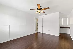 11409 8th St N, Saint Petersburg, FL 33716 - Photo 17