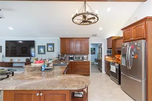 2709 Fairway View Dr, Valrico, FL 33596 - Photo 17