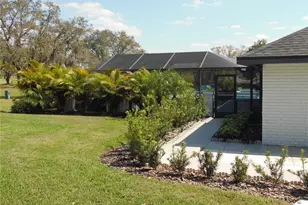 2709 Fairway View Dr, Valrico, FL 33596 - Photo 5