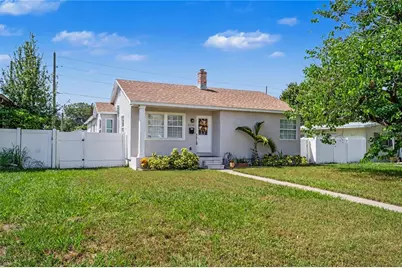 5210 4th Avenue N, Saint Petersburg, FL 33710 - Photo 1