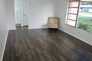 1574 Crown St, Clearwater, FL 33755 - Photo 9