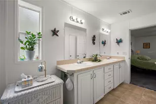 38417 Monet Dr, Zephyrhills, FL 33540 - Photo 25