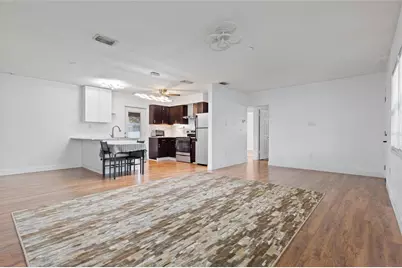 10811 Valencia Terrace, Seminole, FL 33772 - Photo 5