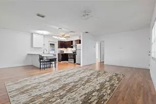 10811 Valencia Terrace, Seminole, FL 33772 - Photo 5