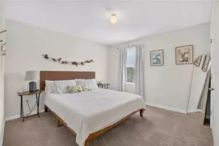 8219 Bilston Village Ln, Gibsonton, FL 33534 - Photo 11
