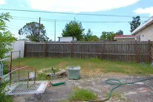 1636 S Jefferson Ave, Clearwater, FL 33756 - Photo 17