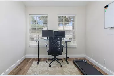 570 Vallance Way NE, Saint Petersburg, FL 33716 - Photo 19