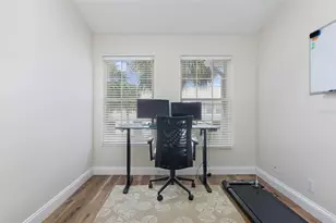 570 Vallance Way NE, Saint Petersburg, FL 33716 - Photo 19