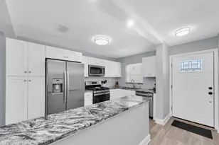 5603 80th St N, Saint Petersburg, FL 33709 - Photo 9