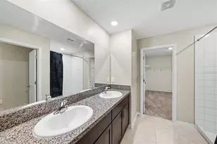 1507 Golden Glow Dr, Ruskin, FL 33570 - Photo 17