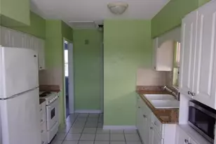 11215 3rd St E, Treasure Island, FL 33706 - Photo 31