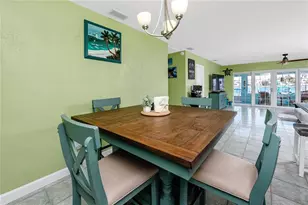 11215 3rd St E, Treasure Island, FL 33706 - Photo 3