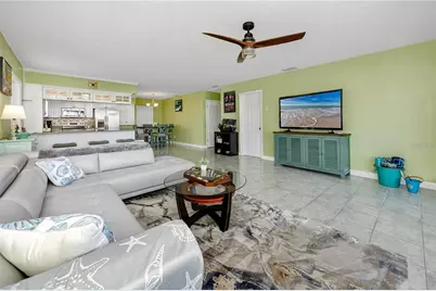 11215 3rd Street E, Treasure Island, FL 33706 - Photo 11