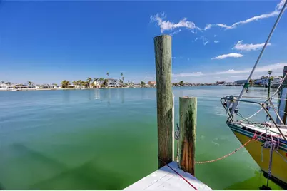 11215 3rd Street E, Treasure Island, FL 33706 - Photo 23