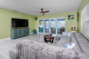 11215 3rd St E, Treasure Island, FL 33706 - Photo 5