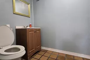 1015 W Humphrey St, Tampa, FL 33604 - Photo 7