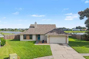 1917 Redbridge Dr, Brandon, FL 33511 - Photo 1