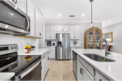 864 Snail Kite Place, Sun City Center, FL 33573 - Photo 17