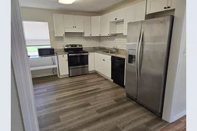 4500 3rd Avenue S, Saint Petersburg, FL 33711 - Photo 9