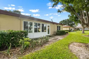 2519 Lonigan Pl, Sun City Center, FL 33573 - Photo 35