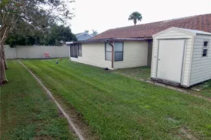 7353 Applegate Dr, Zephyrhills, FL 33540 - Photo 17