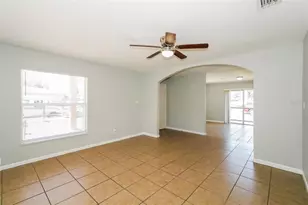 5203 N 39th St, Tampa, FL 33610 - Photo 5