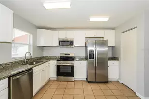5203 N 39th St, Tampa, FL 33610 - Photo 3