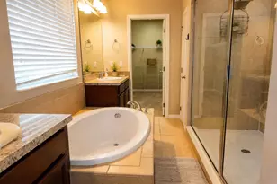 11543 Tangle Branch Ln, Gibsonton, FL 33534 - Photo 3