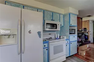 7703 Lakeside Blvd, Tampa, FL 33614 - Photo 25