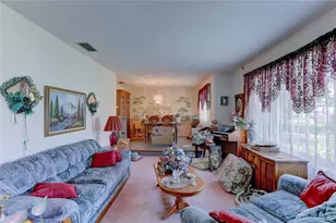 7703 Lakeside Blvd, Tampa, FL 33614 - Photo 9