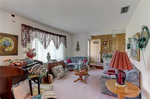 7703 Lakeside Blvd, Tampa, FL 33614 - Photo 11