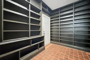 210 W Floribraska Ave, Tampa, FL 33603 - Photo 45