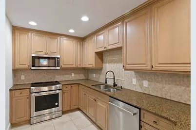 300 Beach Drive NE #309, Saint Petersburg, FL 33701 - Photo 7