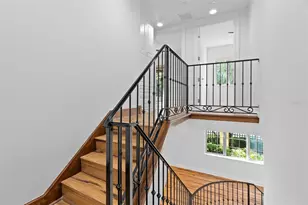 300 Beach Dr NE, Saint Petersburg, FL 33701 - Photo 11