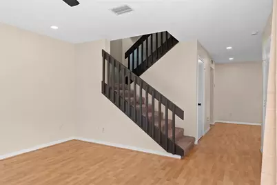15319 W Pond Woods Drive #15319, Tampa, FL 33618 - Photo 11