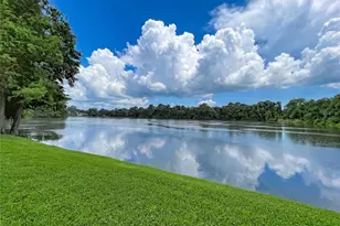 12388 Berkeley Square Dr, Tampa, FL 33626 - Photo 5