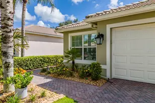 15818 Cobble Mill Dr, Wimauma, FL 33598 - Photo 5