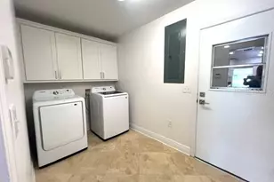 3611 Floyd Rd, Tampa, FL 33618 - Photo 31
