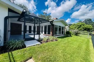 3611 Floyd Rd, Tampa, FL 33618 - Photo 5